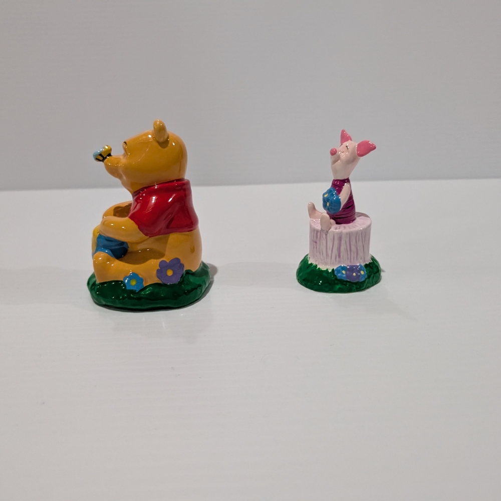 Winnie the Pooh and Piglet Salt And Pepper Shakers - Picture 5 of 9